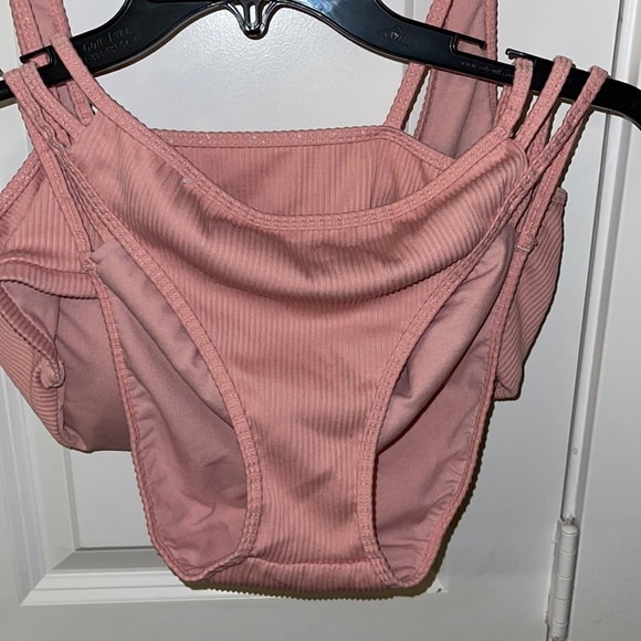 SWIMSUIT - Picture 2 of 2